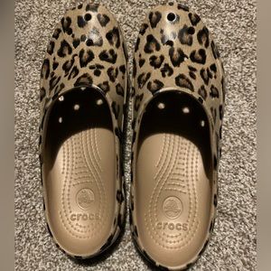 Women Leopard Slip On Crocs